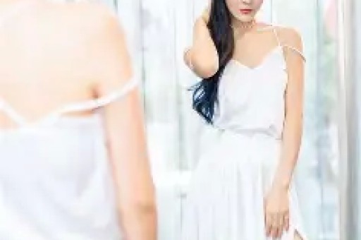 网红黄一鸣被闺蜜曝光黑料：抢男友、霸凌同学、骗财单亲妈妈人设崩塌